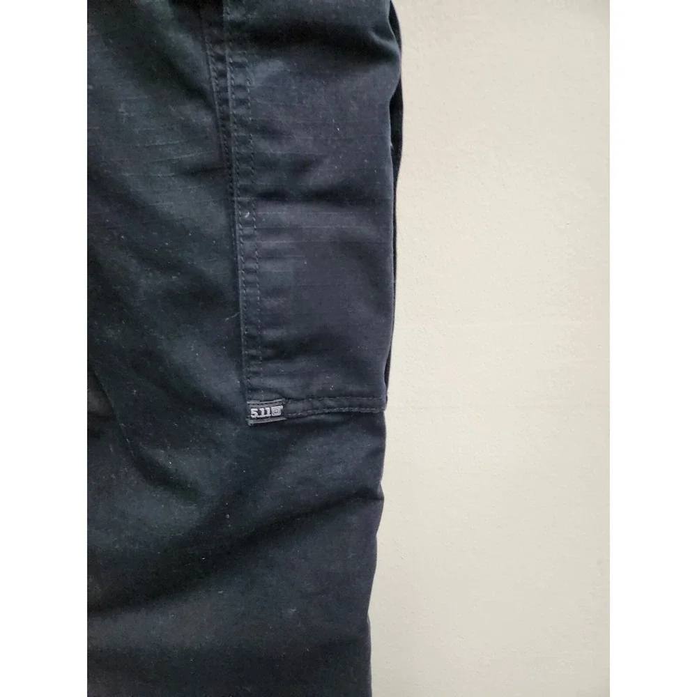 5.11 Tactical Mens Utility Cargo Pants Large Navy Adjustable Heavy Duty Gorpcore - Picture 6 of 9